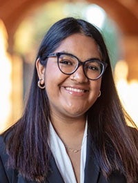 Headshot of Shreya Sundar